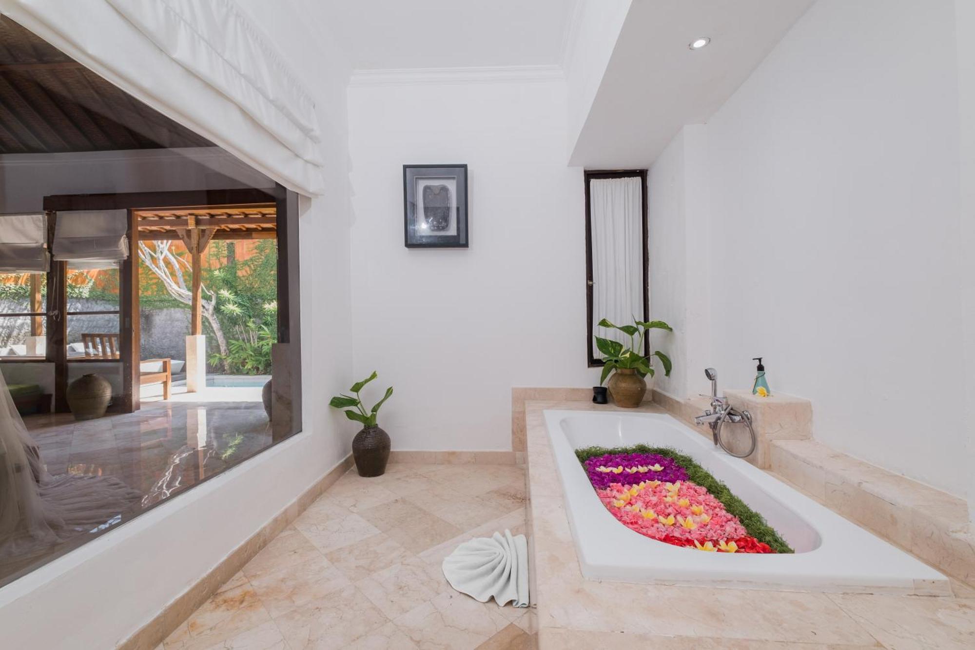 Вілла Alam Bidadari Seminyak Екстер'єр фото